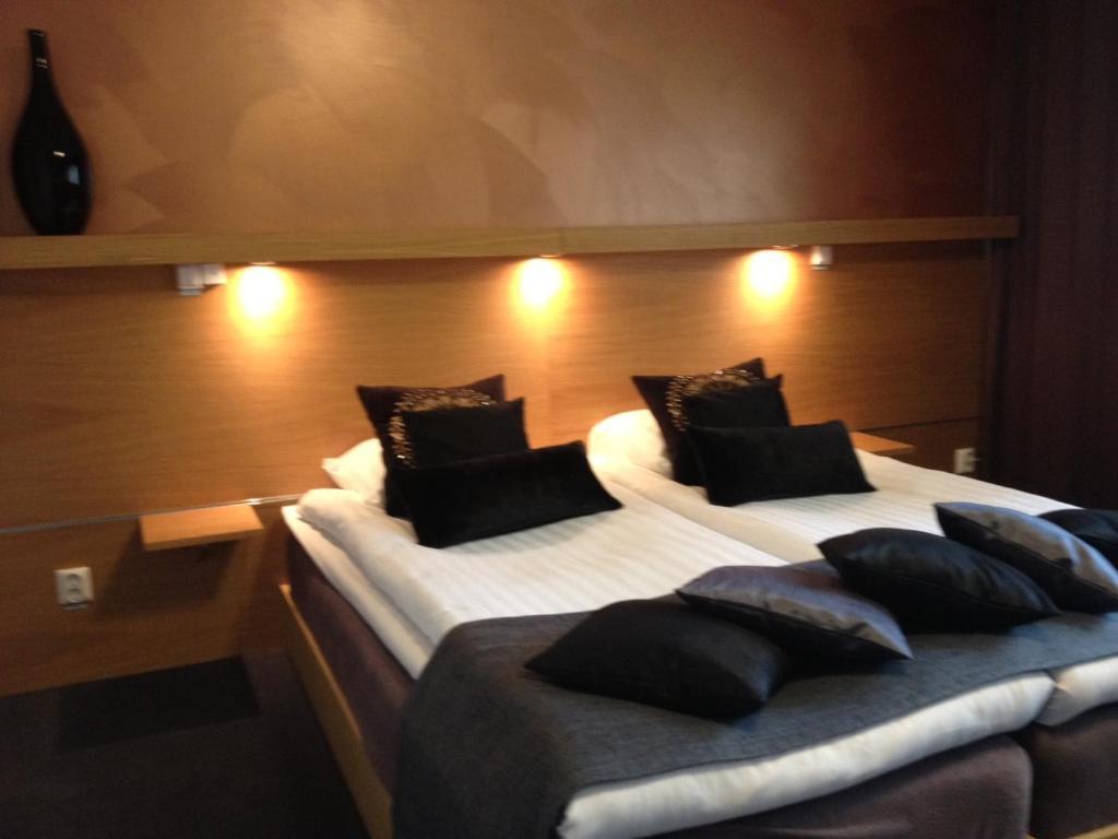 Kumla Hotel Room photo